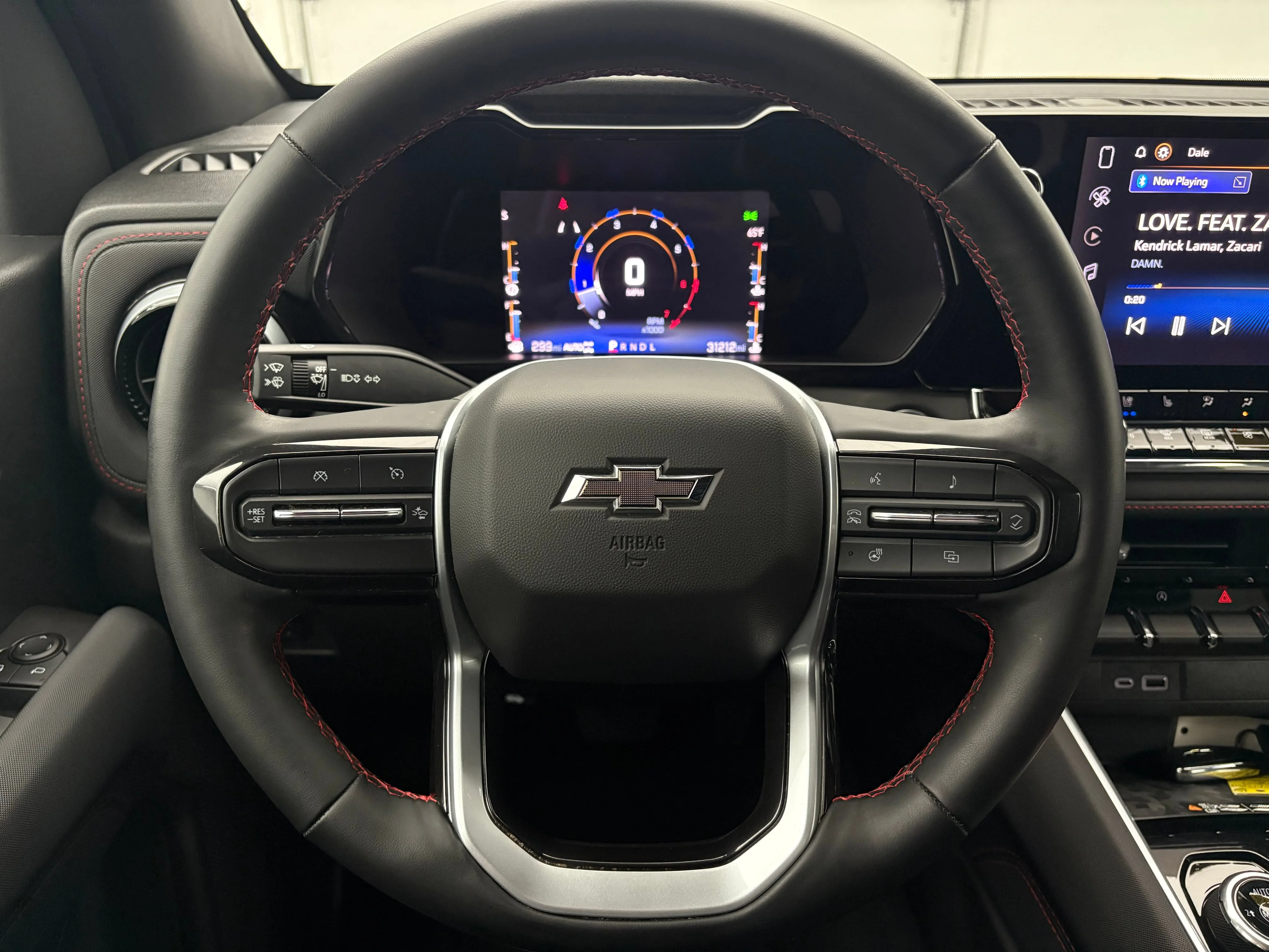 Used 2023 Sand Dune Metallic Chevrolet Z71 image 18