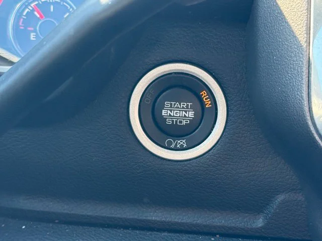 Used 2021 Black Ram Laramie image 18