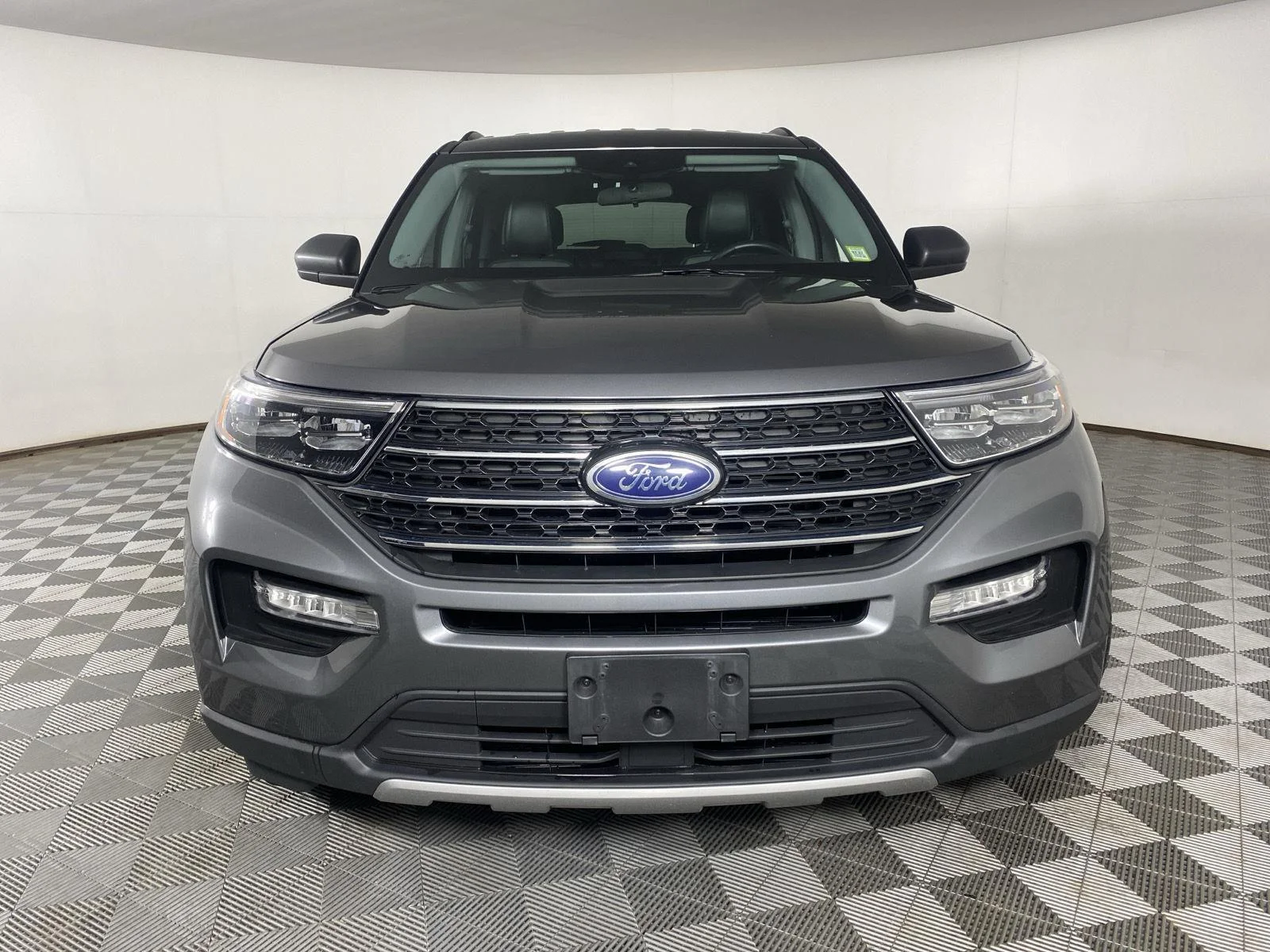 Used 2023 Carbonized Gray Ford XLT image 5