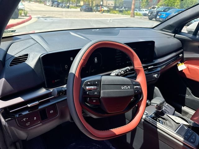 New 2026 Wolf Gray Kia SX image 9