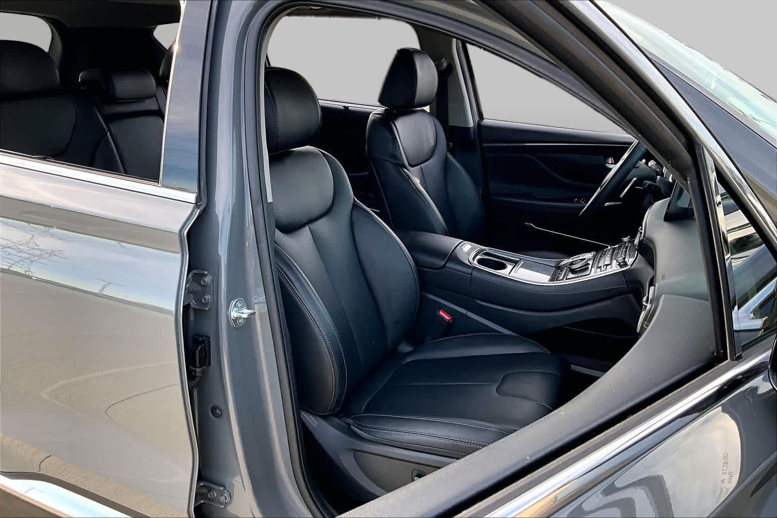 Used 2023 Hampton Gray Hyundai SEL image 9