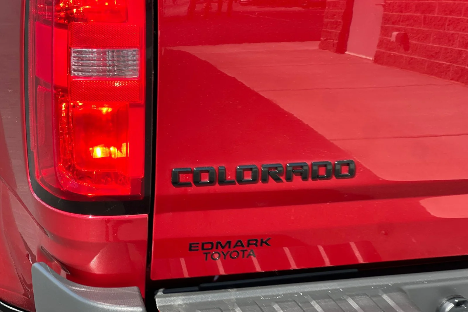 Used 2020 Cajun Red Tintcoat Chevrolet 4WD Z71 image 28