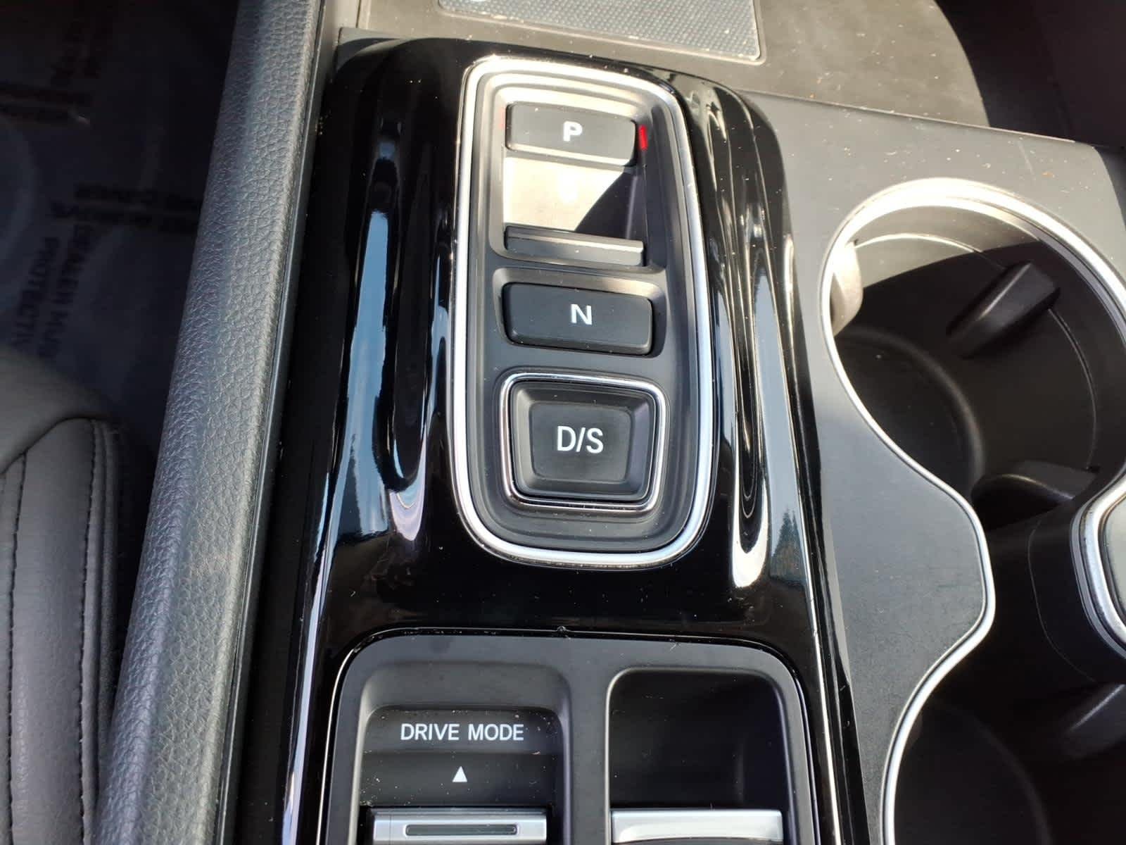 2024 Honda Pilot Touring - Photo 20
