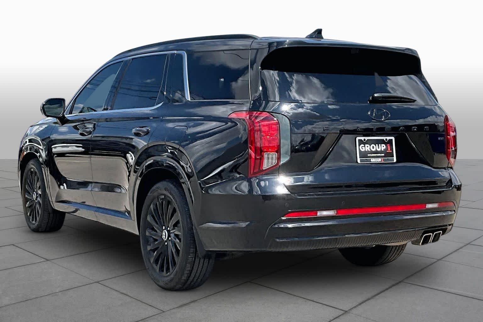 Certified Used 2025 Abyss Black Pearl Hyundai Calligraphy Night Edition image 11