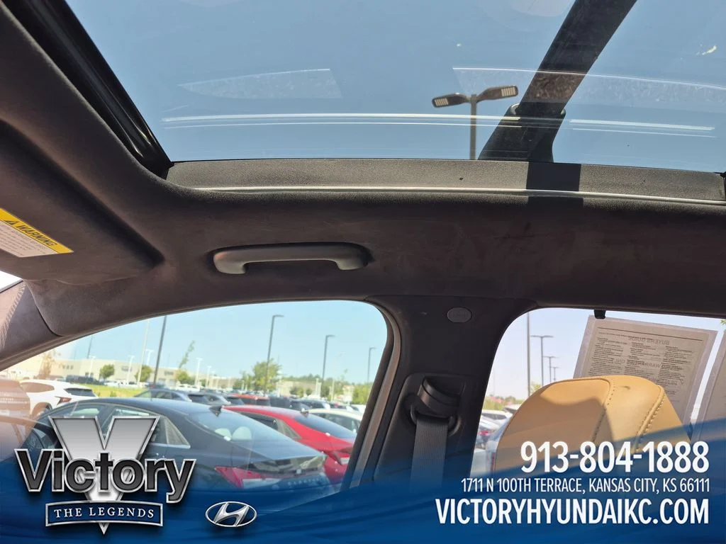 Used 2023 Gray Hyundai Calligraphy image 24