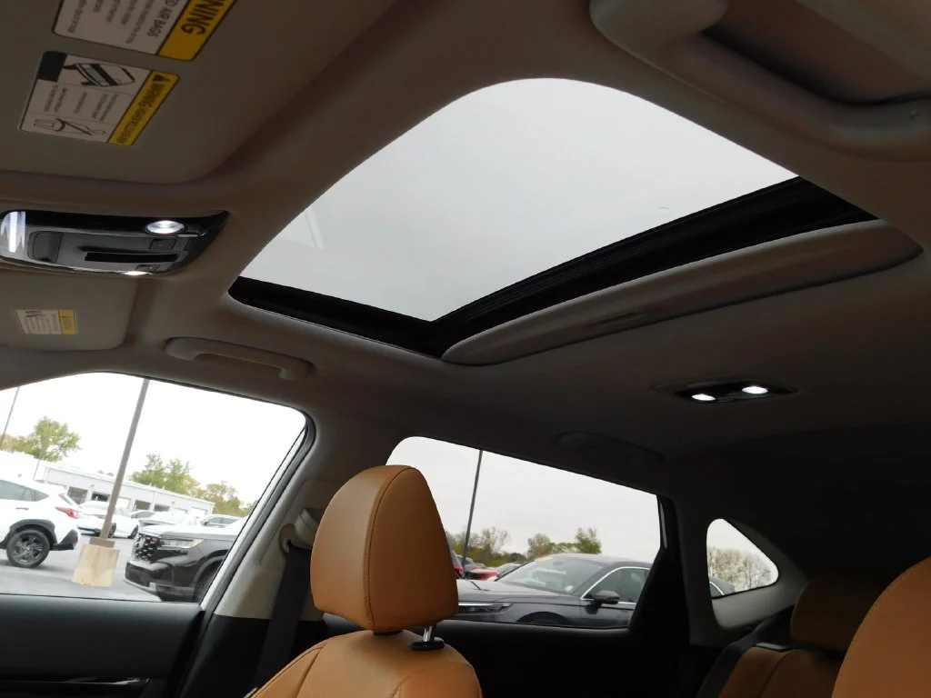 Used 2024 White Kia EX image 12