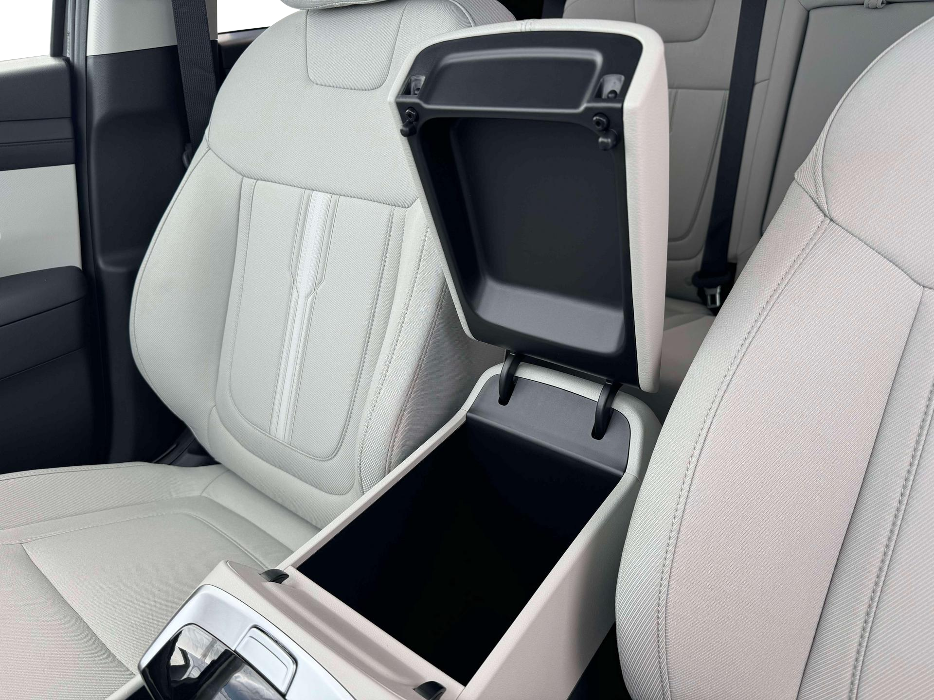 New 2026 Ecotronic Gray Hyundai SEL AWD image 18