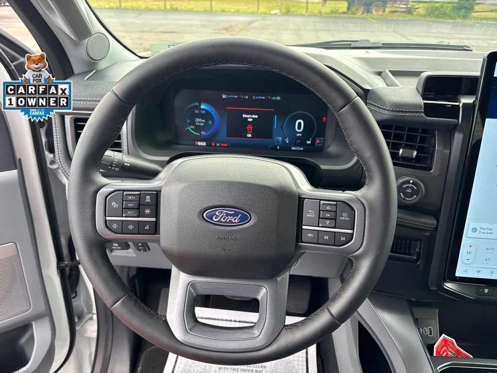2025 Ford F-150 Lightning Flash - Photo 14