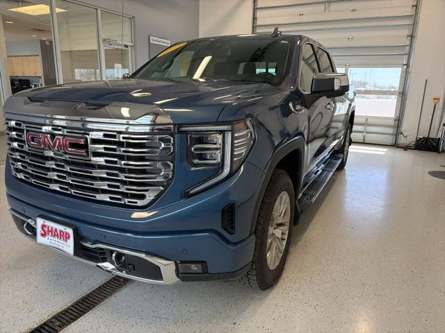 Used 2025 Blue GMC Denali image 6