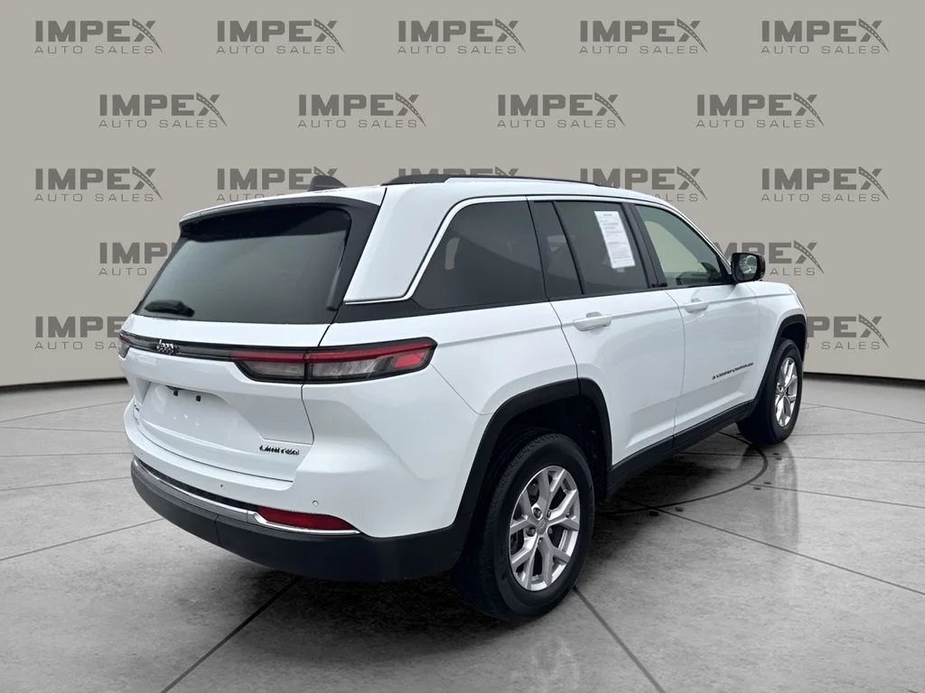 Used 2022 White Jeep Limited image 5