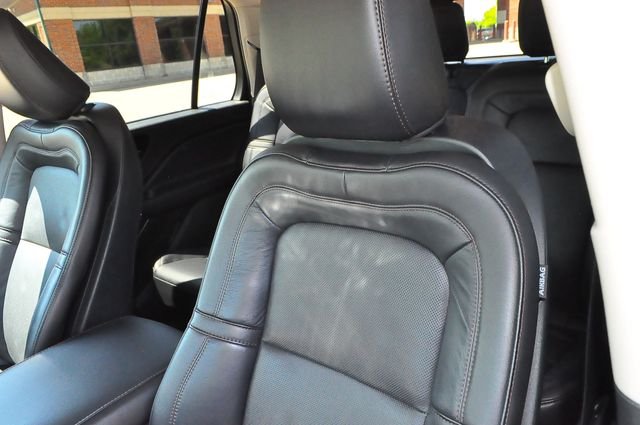 Used 2023 Blue Lincoln Reserve image 10