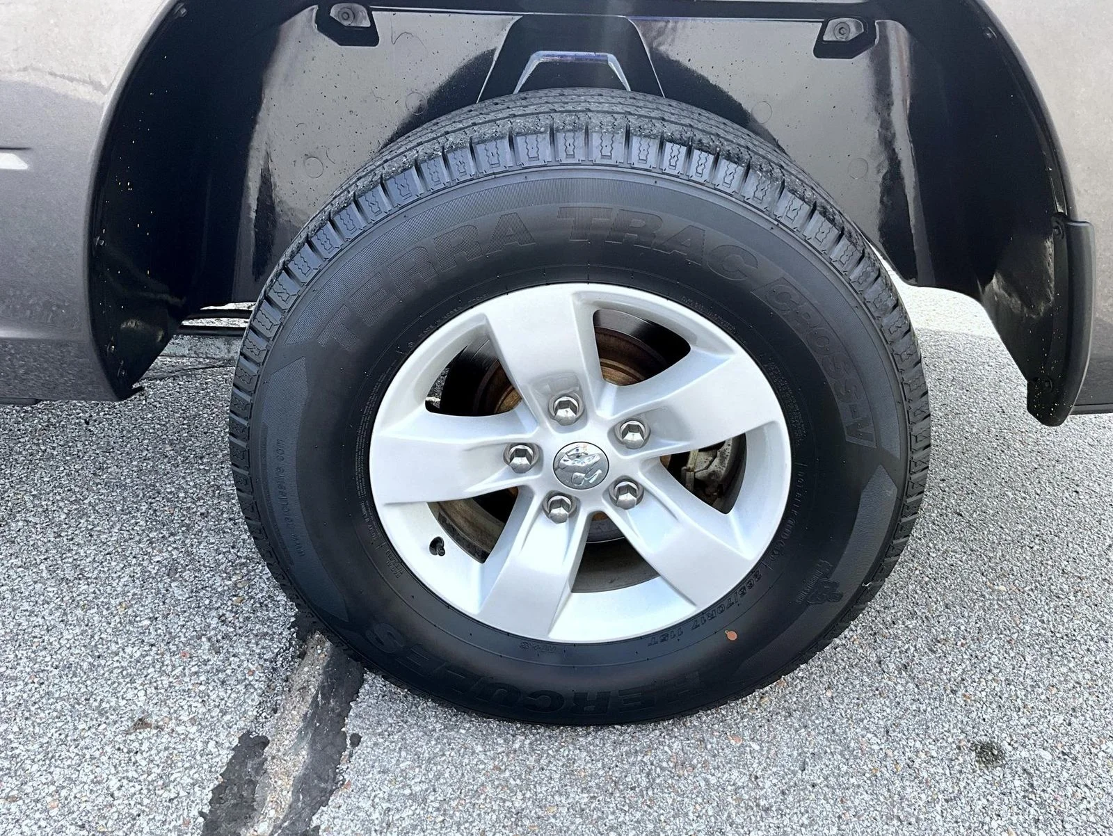 Certified Used 2019 Gray Ram Express image 23