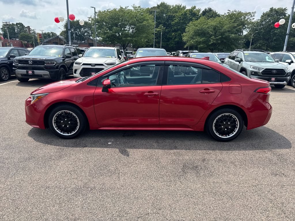 Used 2020 Red Toyota LE image 4