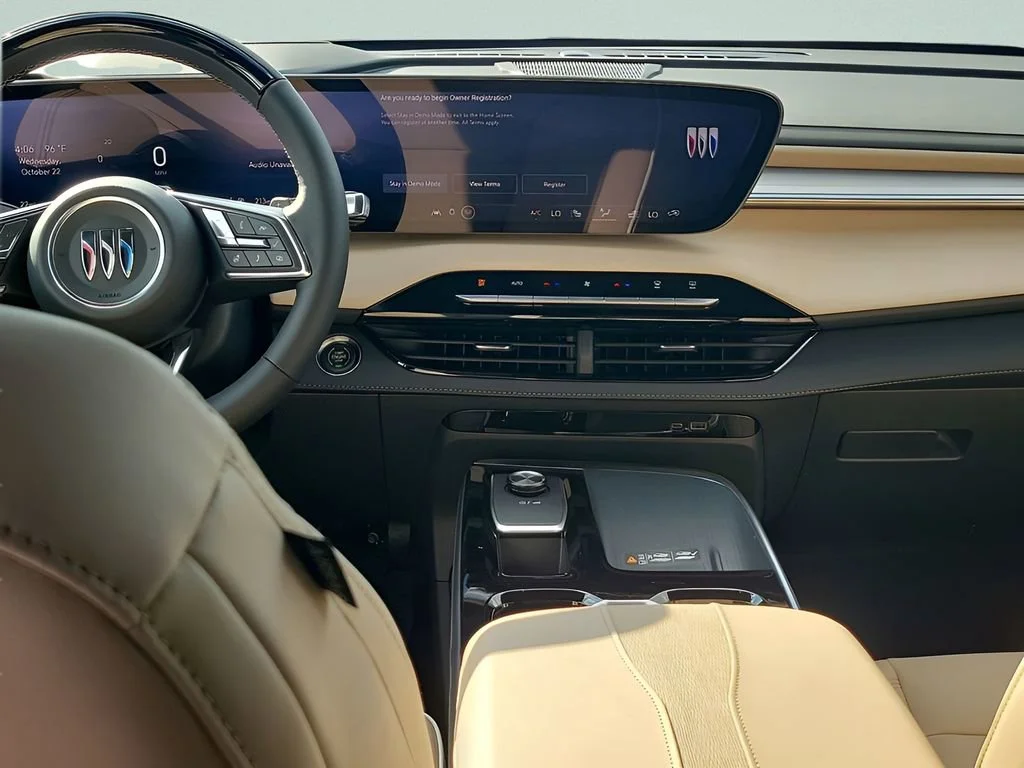 New 2026 Iridescent White Tricoat Buick Preferred image 28