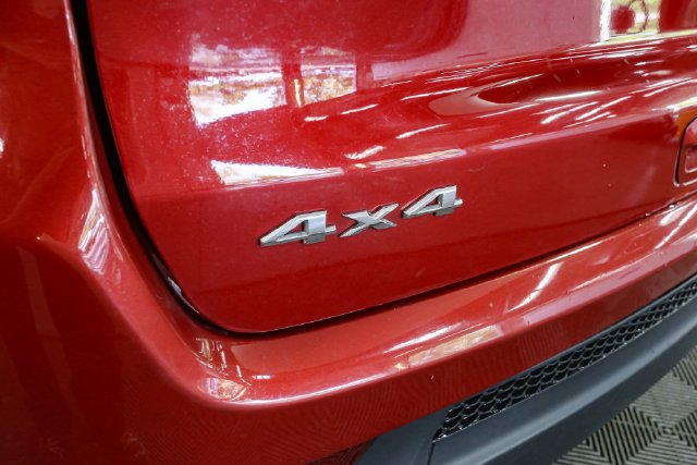Used 2024 Red Jeep Latitude image 10
