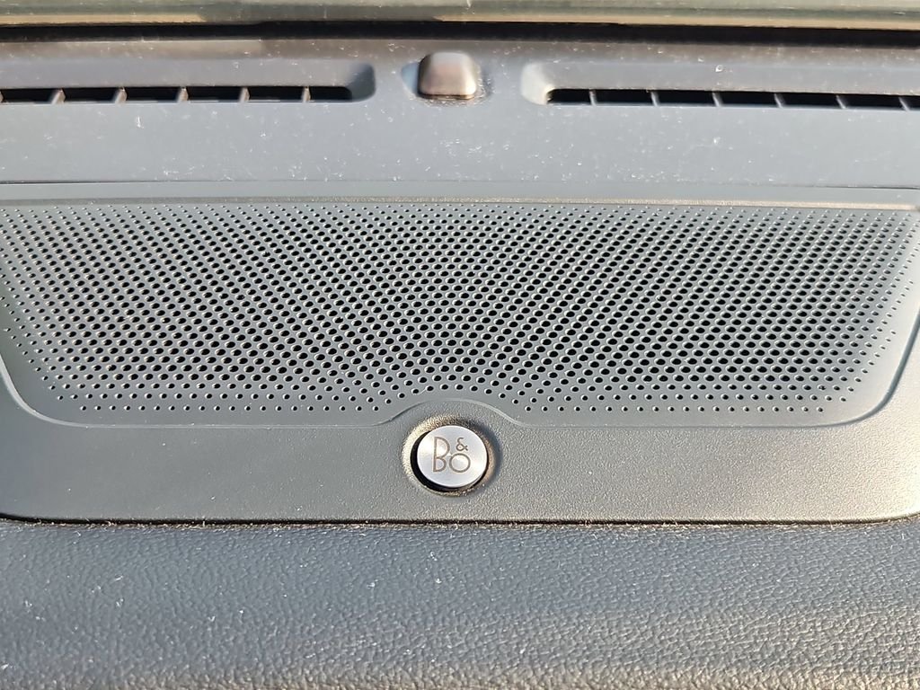Used 2021 Silver Metallic Ford Lariat image 12