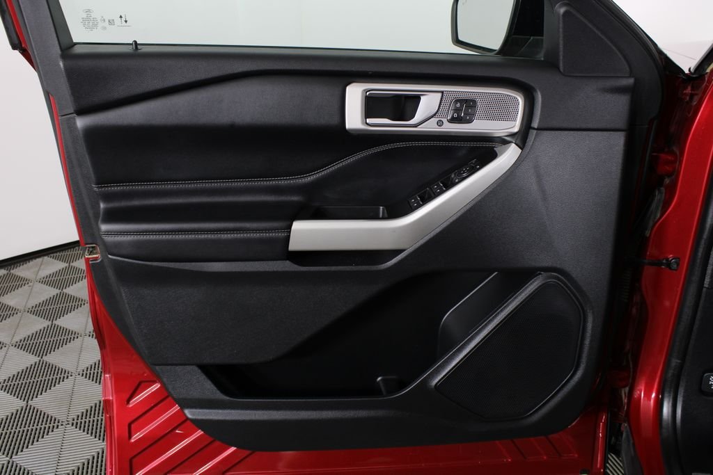 Used 2021 Red Ford Limited image 12