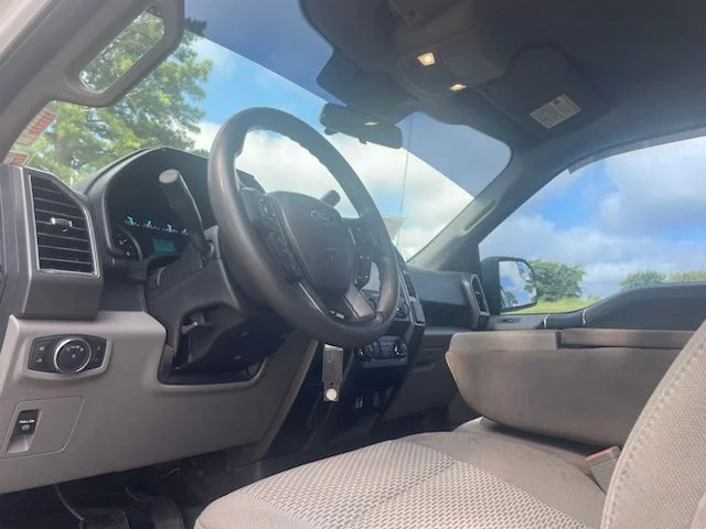 Used 2019 White Ford XL image 13