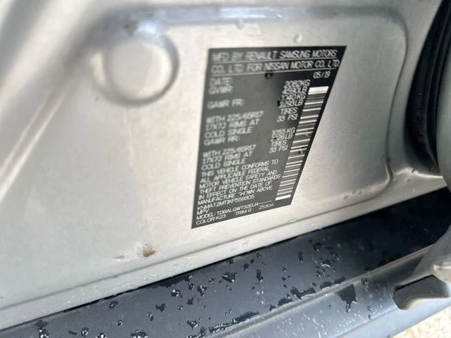 Used 2019 Silver Nissan SV image 33