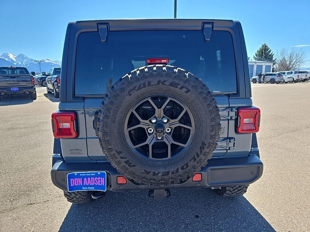 2025 Jeep Wrangler 4-Door Willys - Photo 6