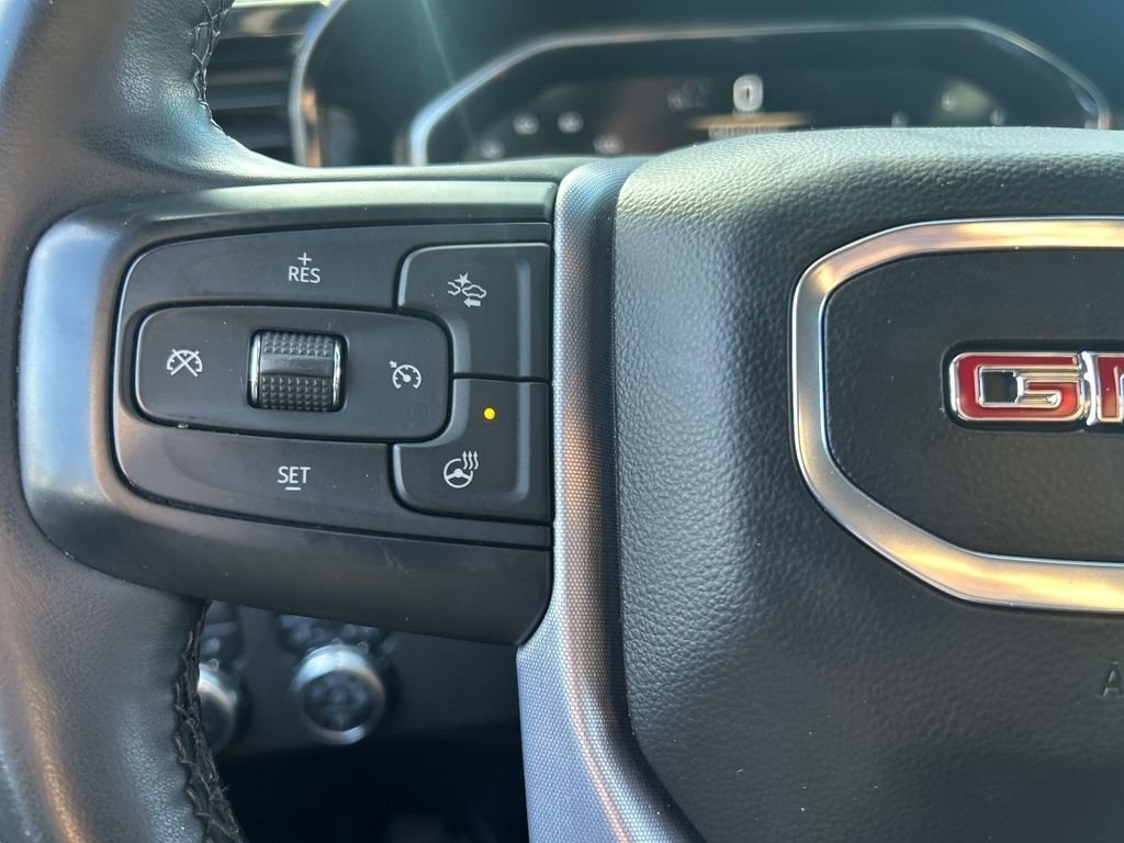 Used 2024 White GMC Elevation image 24