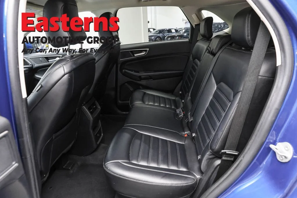 Used 2023 Blue Ford SEL image 21