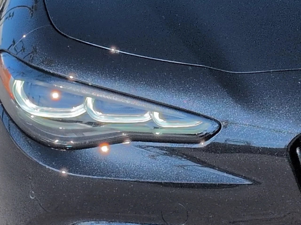 New 2026 Vulcano Black Metallic Exterior Paint Alfa Romeo  image 9