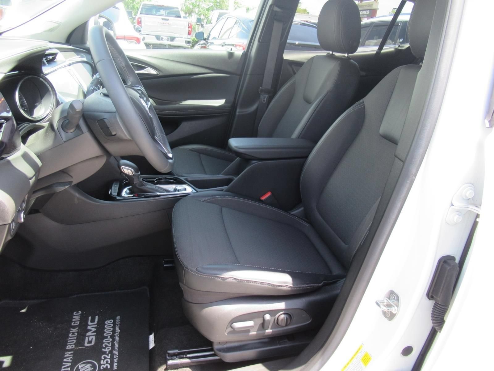 Used 2023 SUMMIT WHITE Buick Preferred image 18