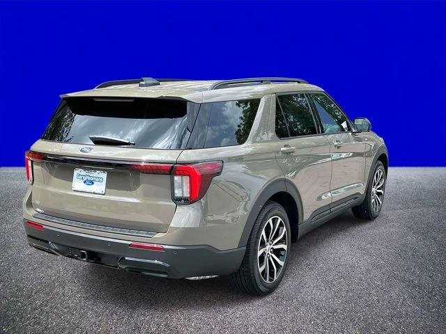 New 2026 Gray Ford ST-Line image 3