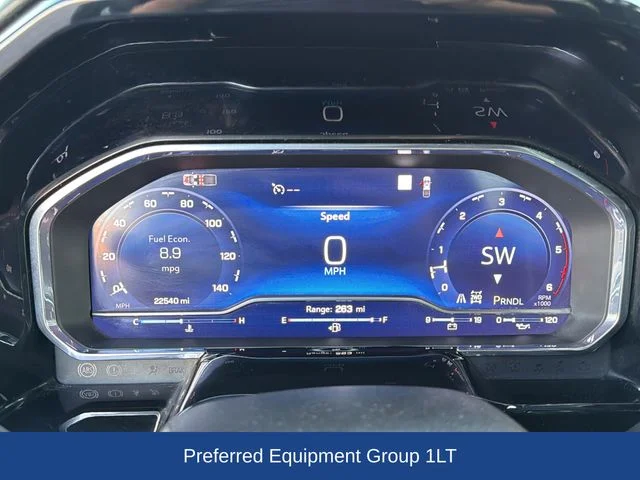 Used 2025 White Chevrolet LT image 9