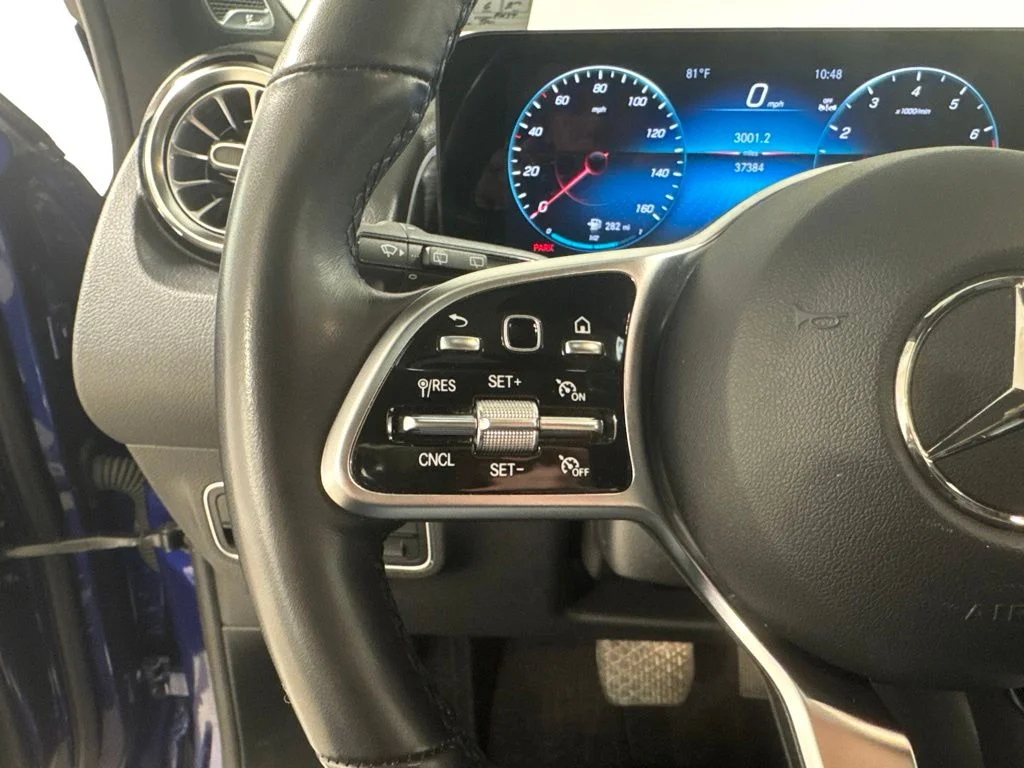 Used 2023 Galaxy Blue Metallic Mercedes-Benz GLB 250 image 9