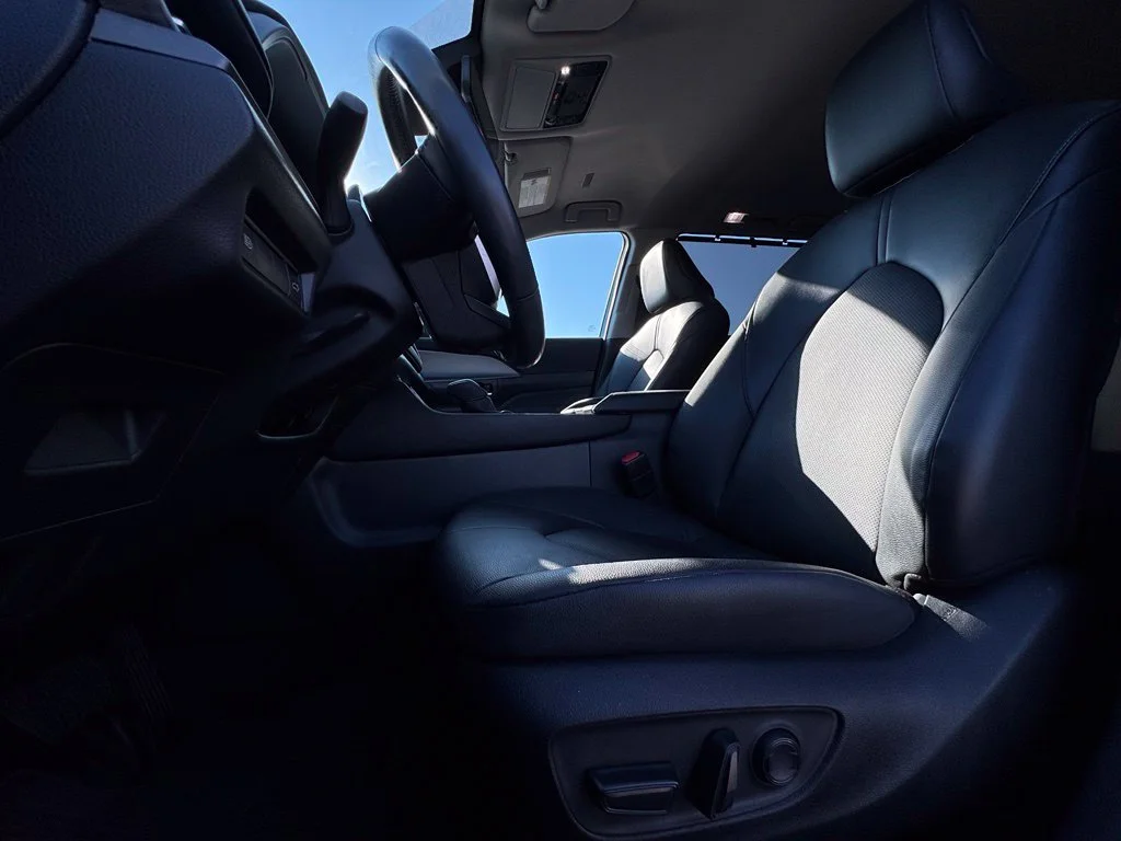 Used 2024 White Toyota XLE image 19