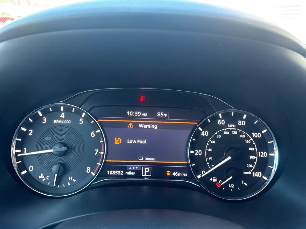 Used 2021 Gray INFINITI LUXE image 24