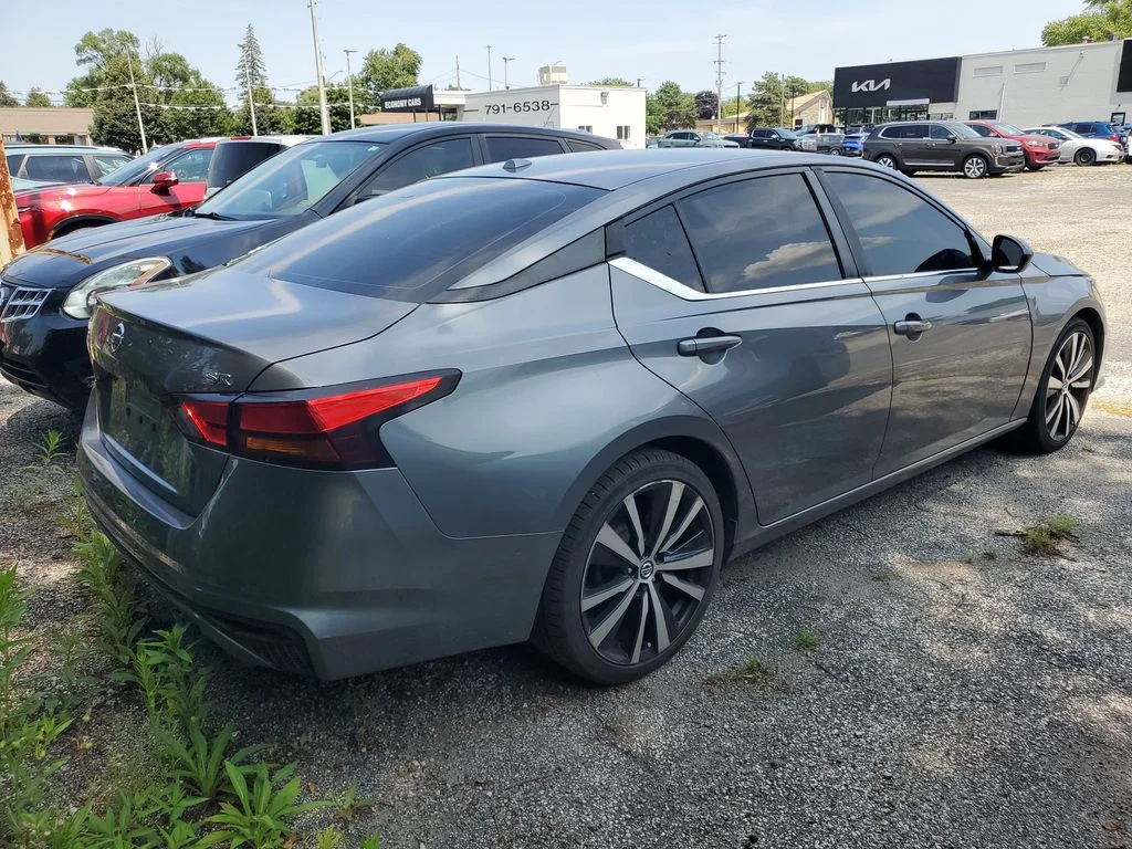 Used 2020 Gray Nissan 2.5 SR image 3