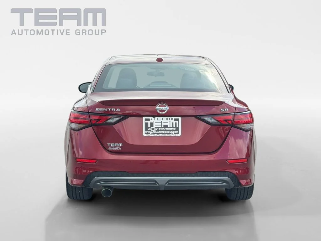 Used 2022 Red Nissan SR image 6