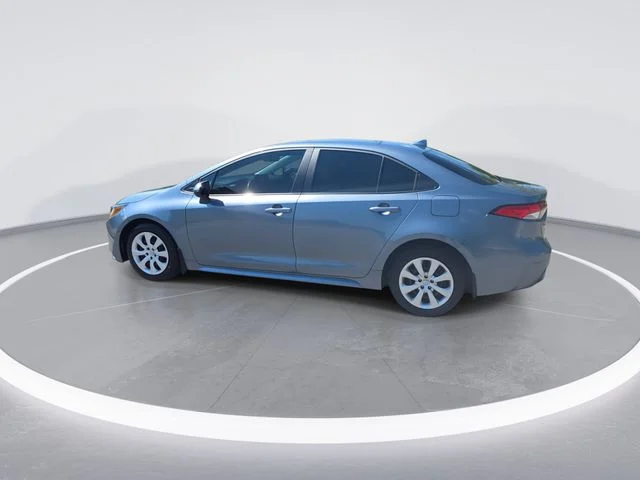 Used 2025  Toyota LE image 6