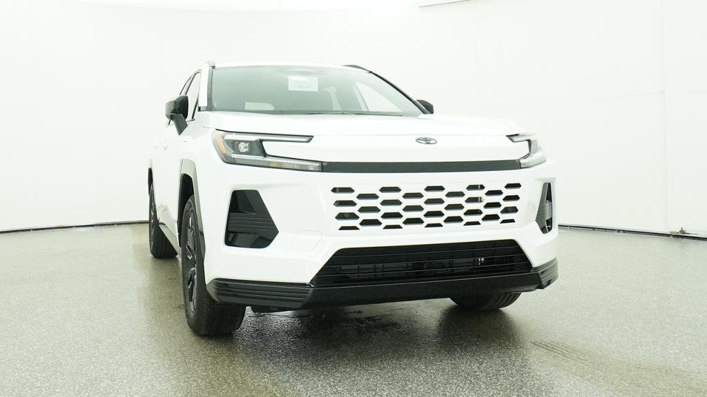 New 2026 Ice Cap Toyota SE image 7