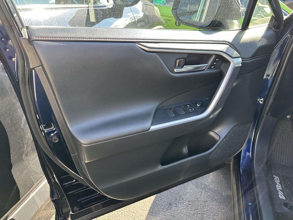 2023 Toyota RAV4 XSE - Photo 11