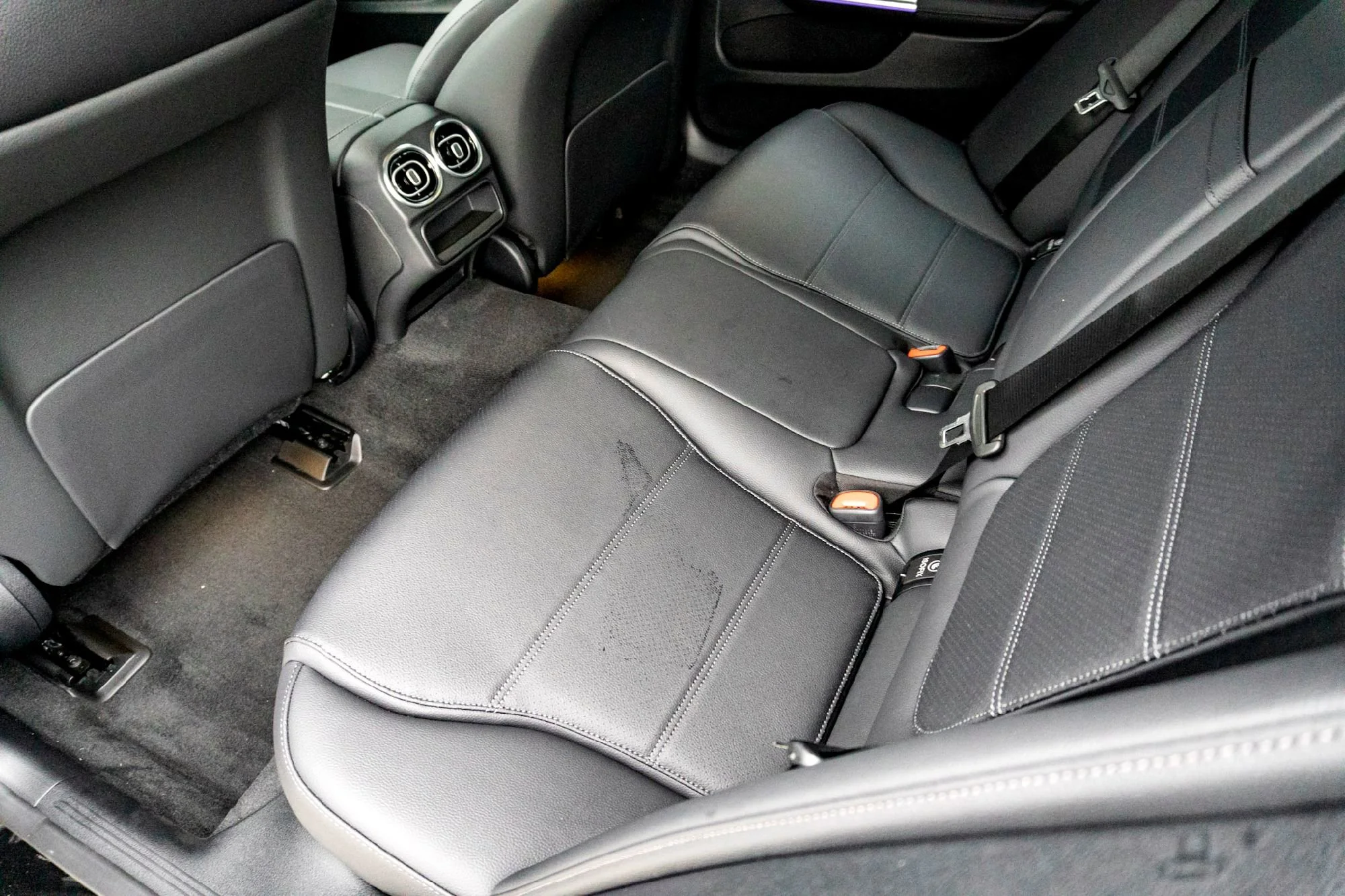 New 2026 Obsidian Mercedes-Benz C 300 image 18