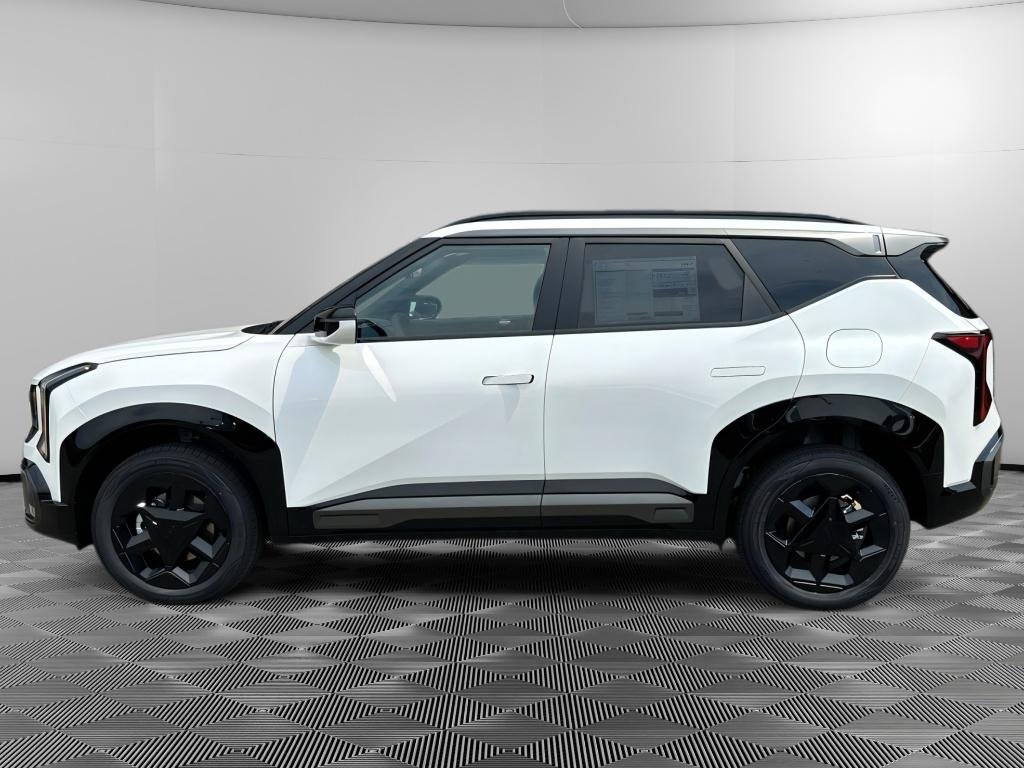 New 2027 Snow White Pearl Kia X-Line S image 7