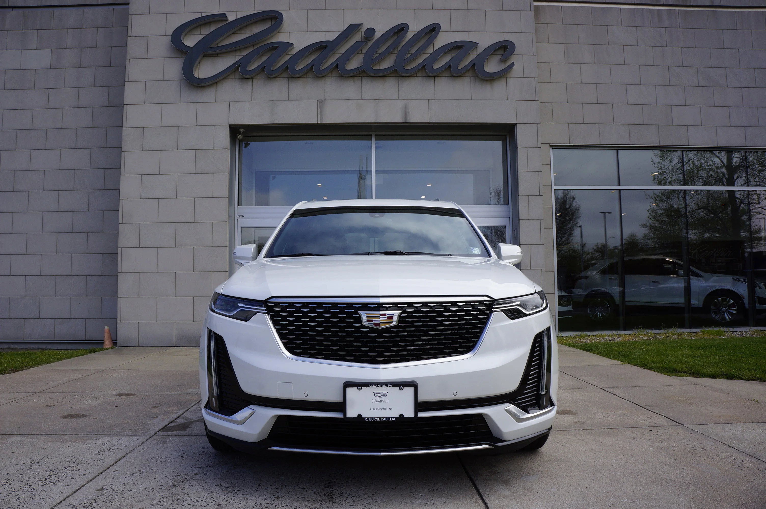 Used 2024 Crystal White Tricoat Cadillac AWD Luxury image 13
