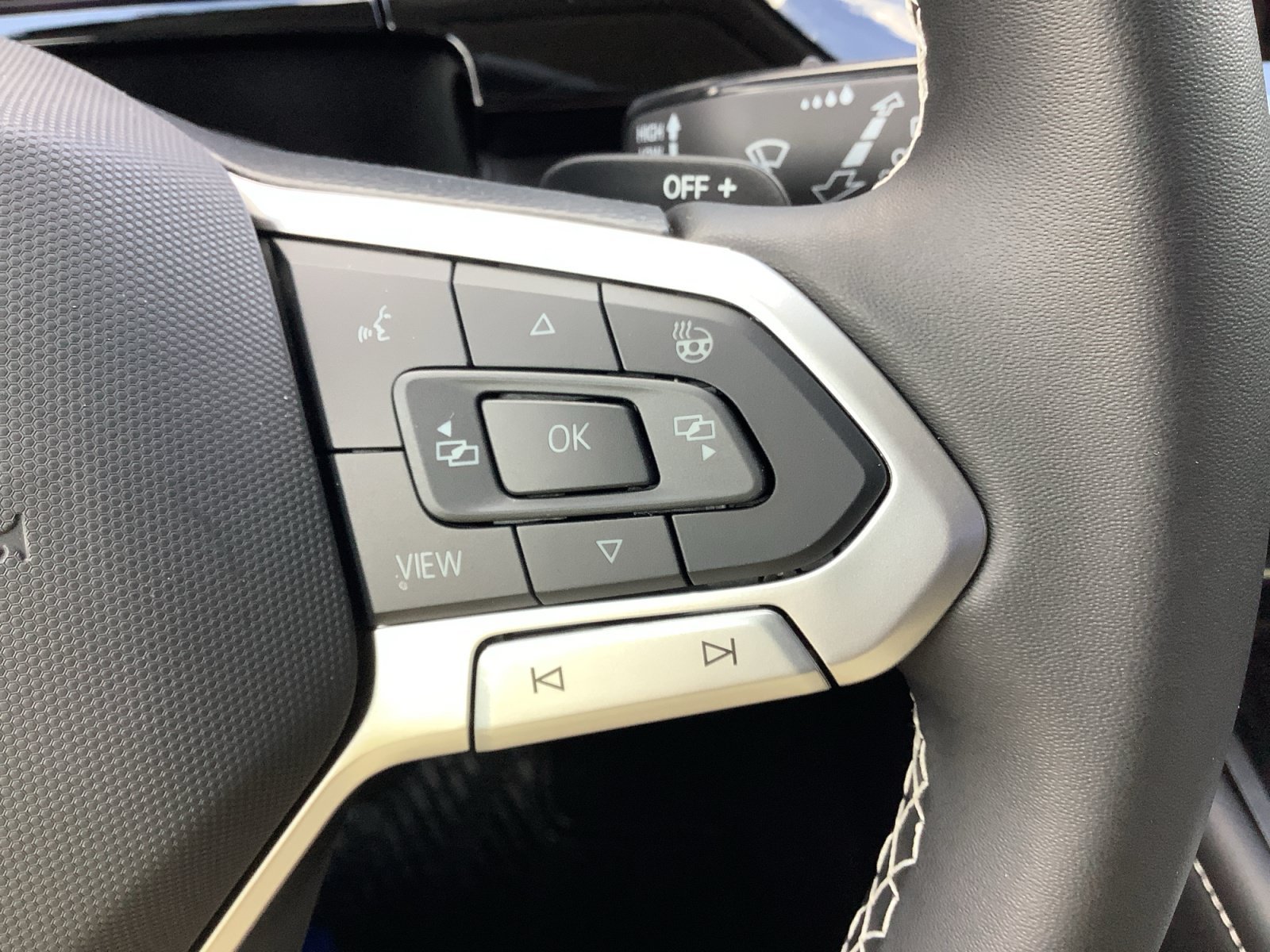 New 2026 SILVER MIST Volkswagen 2.0T SE image 25