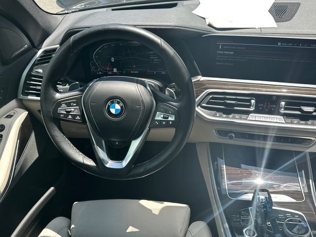 Used 2021 Gray BMW xDrive40i image 24