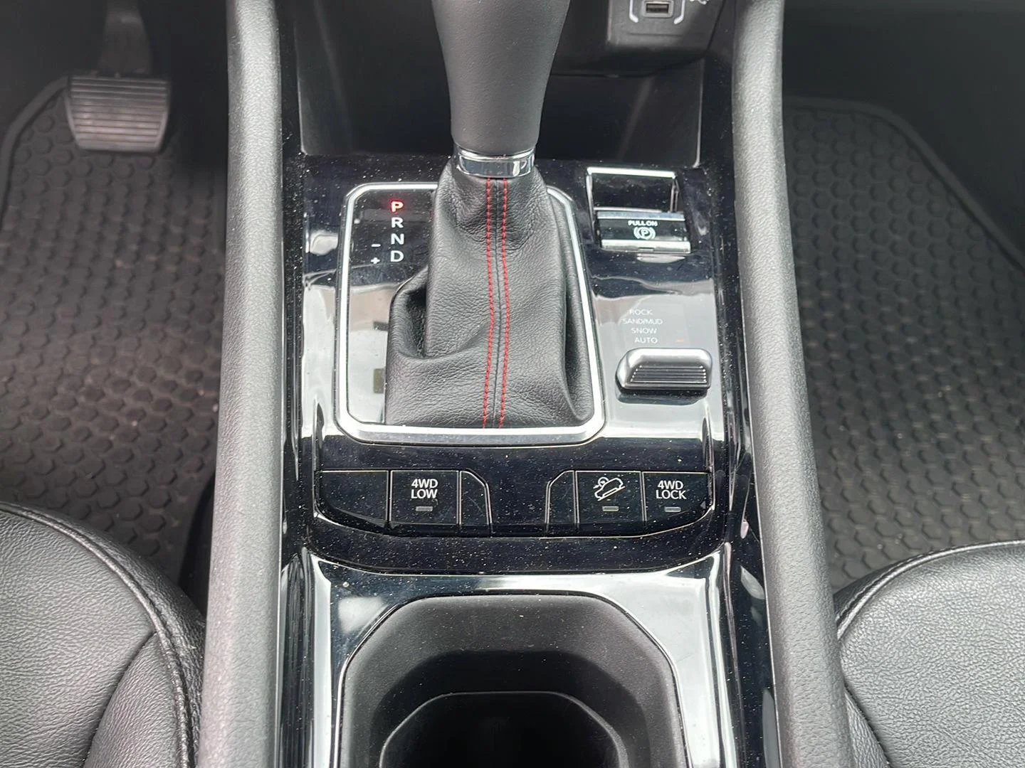 Used 2025 Bright White Clearcoat Jeep Trailhawk image 19