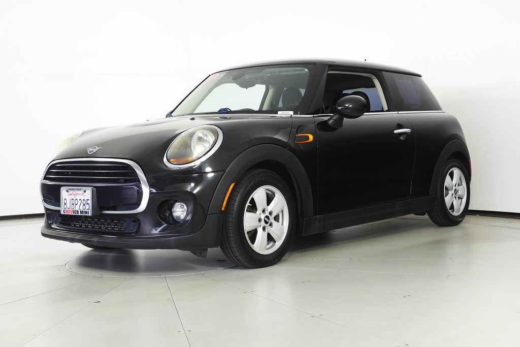 Used 2019 MINI Hardtop 2 Door Base with VIN WMWXP5C55K2H30864 for sale in Santa Ana, CA