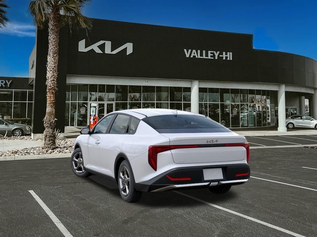 New 2026 Snow White Pearl Kia LXS image 4