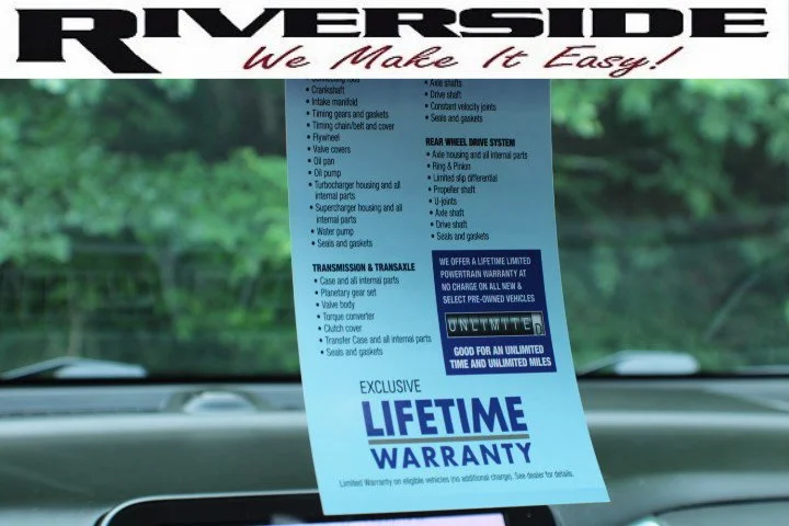Used 2022 Blue Glow Metallic Chevrolet LT image 9