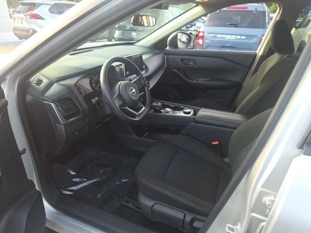 Used 2024 Silver Nissan S image 14