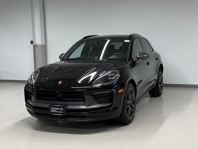 2023 Porsche Macan T