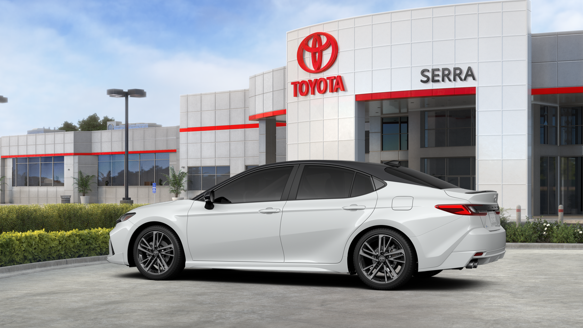 New 2026 Wind Chill Pearl with Midnight Black Metallic roof Toyota XSE image 27